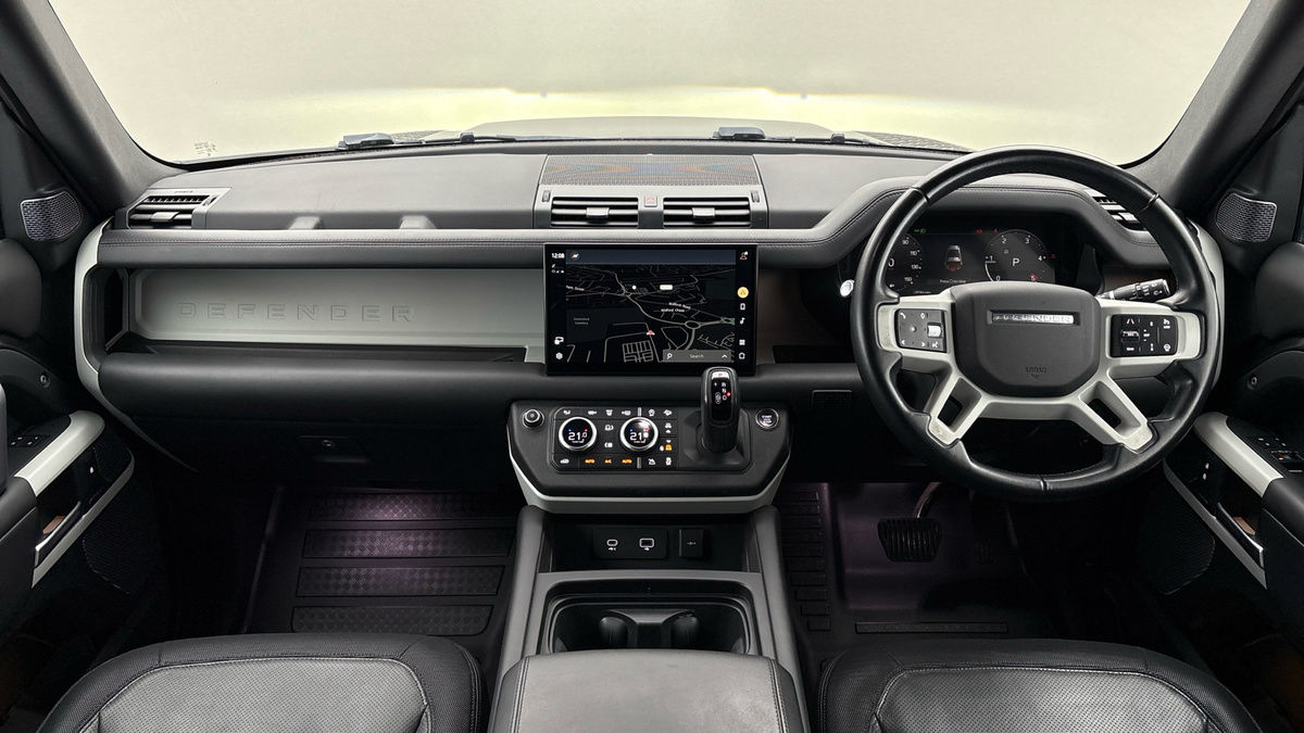 Land Rover Defender 90 Image 12