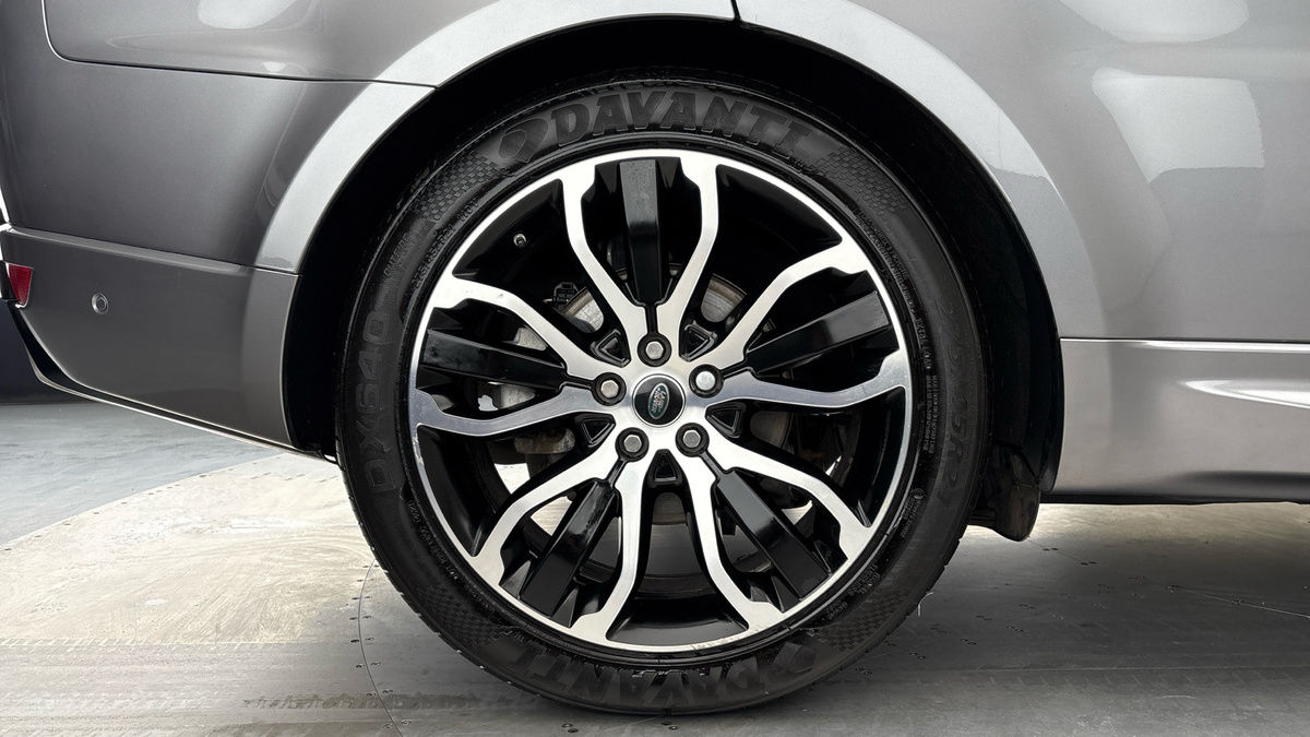 Land Rover Range Rover Sport Image 10