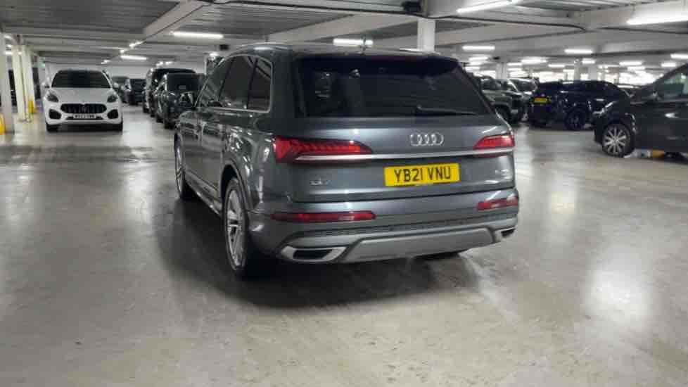 More views of Audi Q7