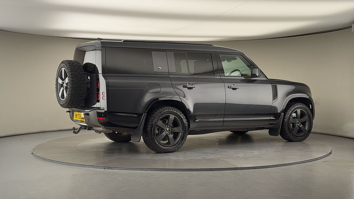 More views of Land Rover Defender 130