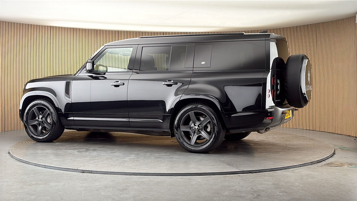 More views of Land Rover Defender 130