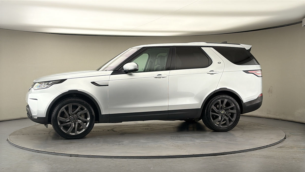 More views of Land Rover Discovery