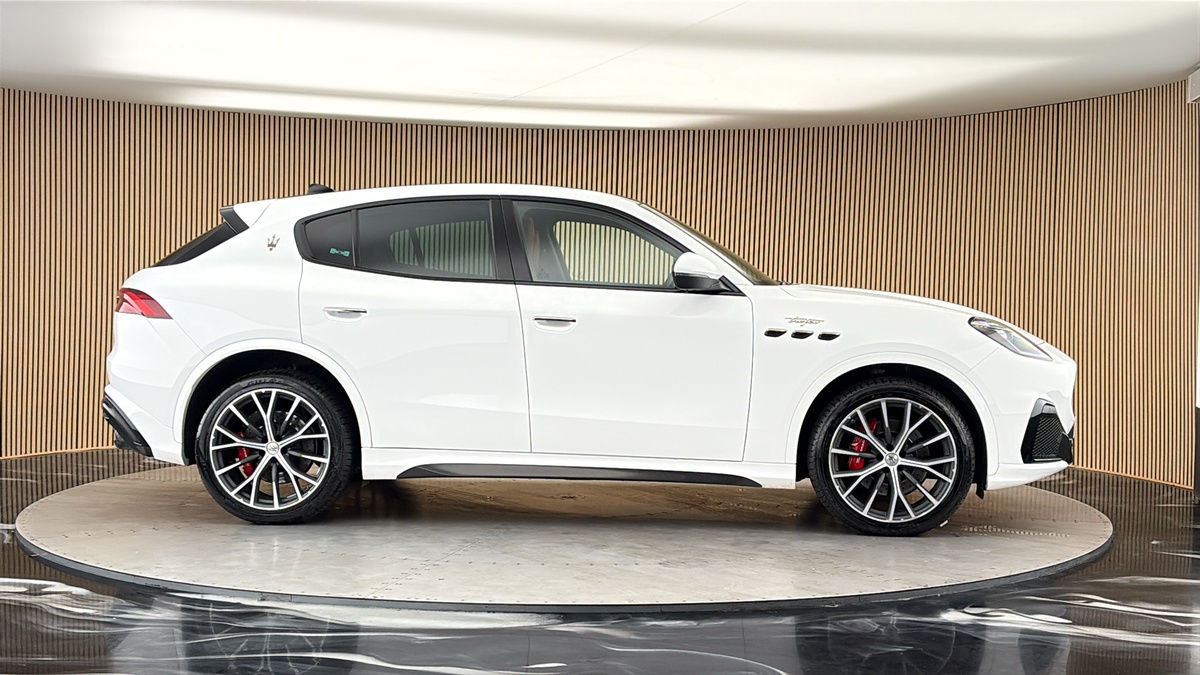 More views of Maserati Grecale