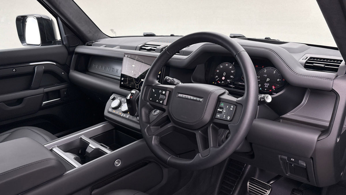 Land Rover Defender 110 Image 5