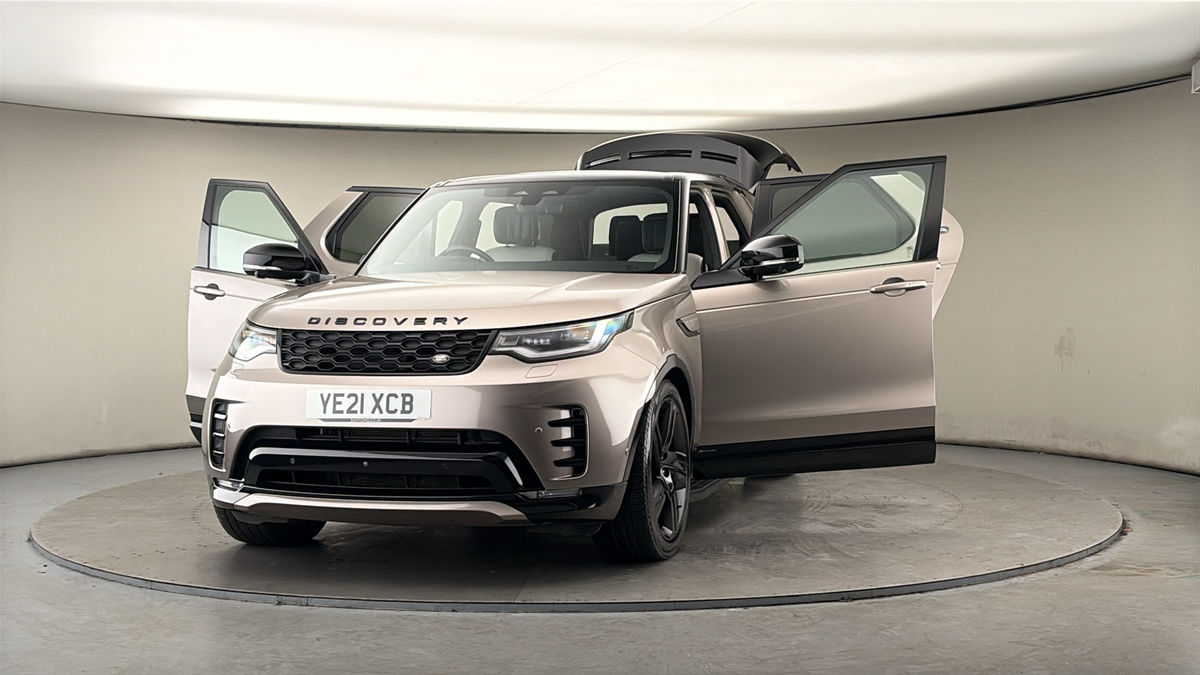 More views of Land Rover Discovery