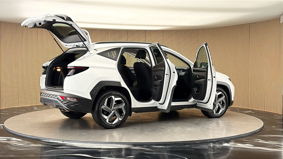 More views of Hyundai TUCSON
