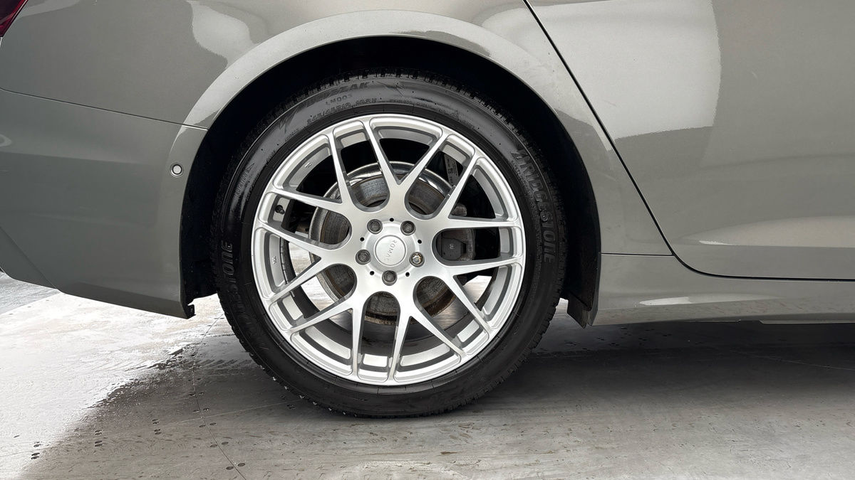 Audi A6 Avant Image 10