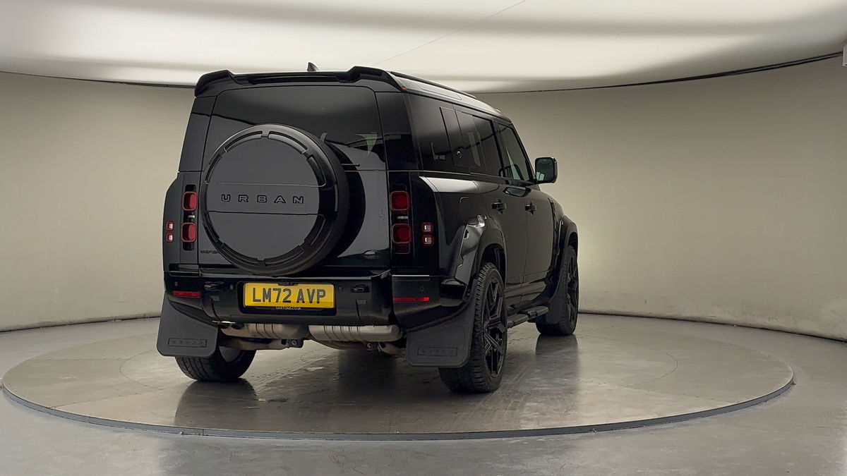 More views of Land Rover Defender 110