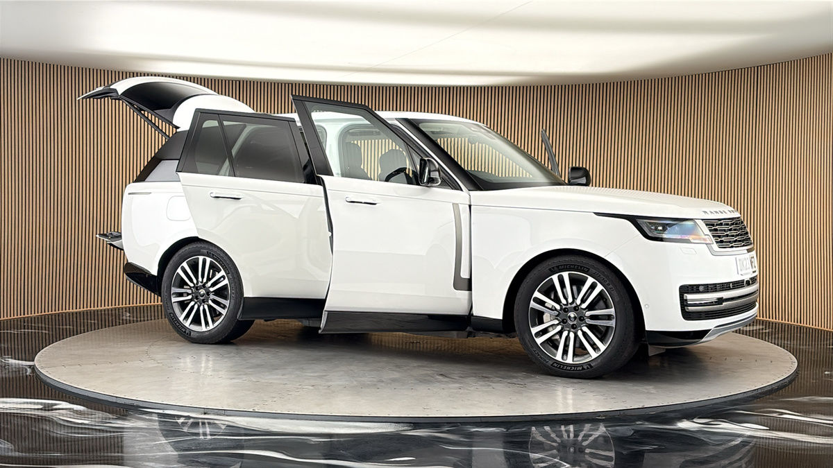 More views of Land Rover Range Rover