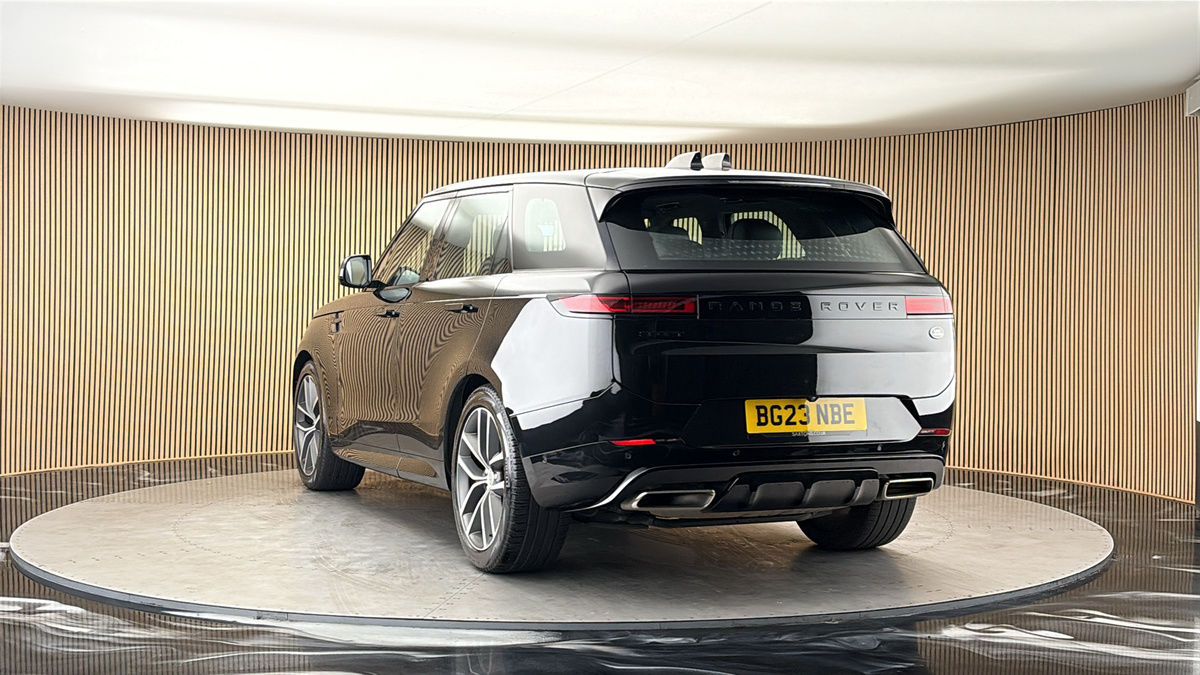 More views of Land Rover Range Rover Sport