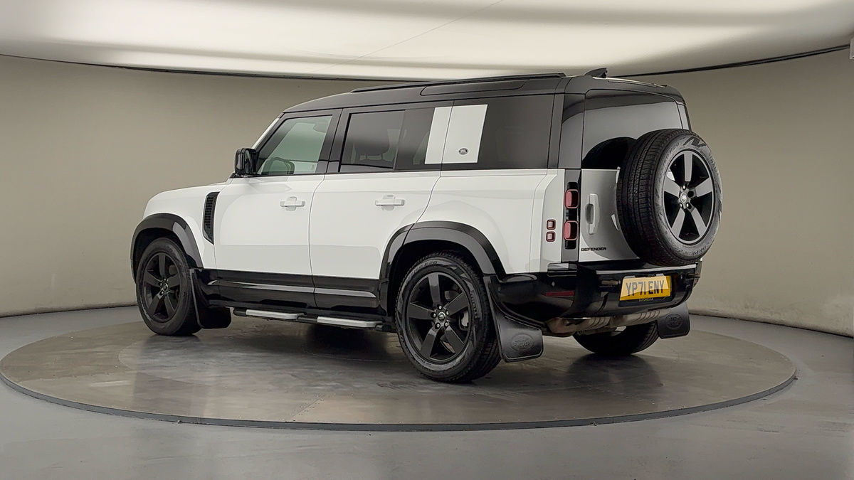More views of Land Rover Defender 110