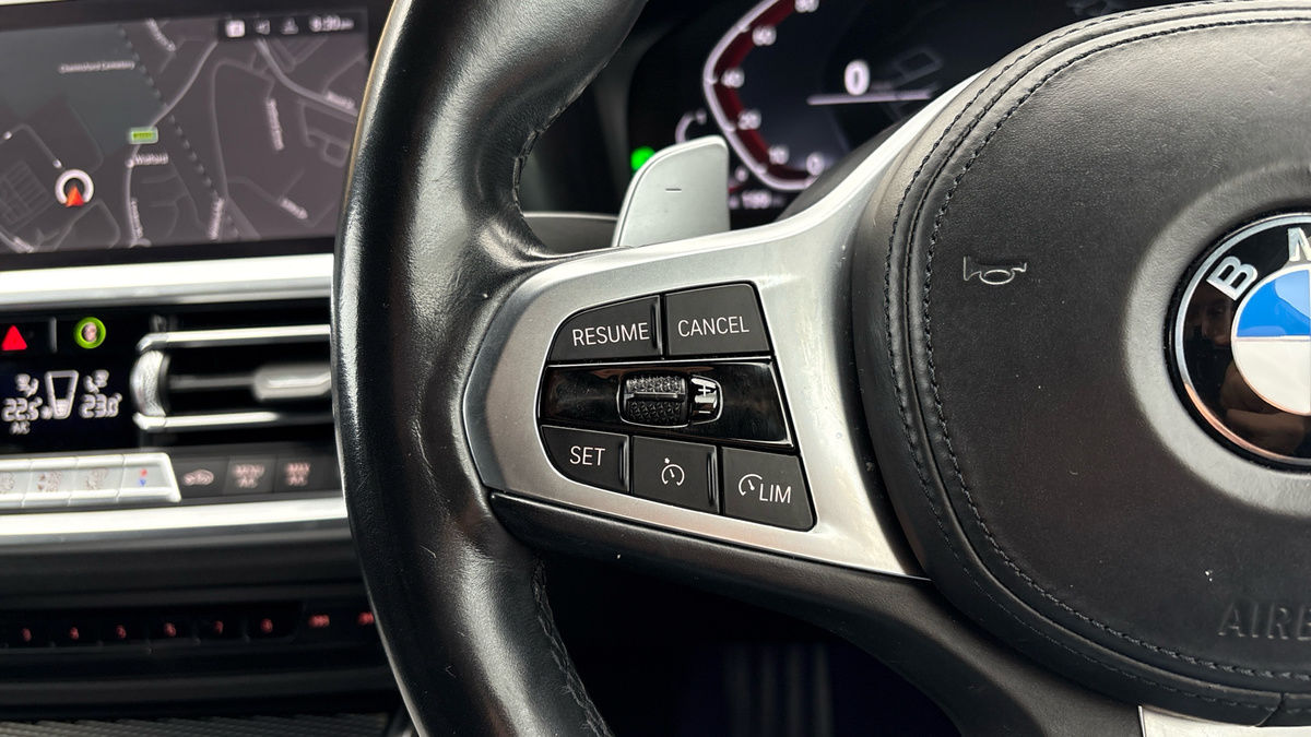 BMW 3 Series Image 13