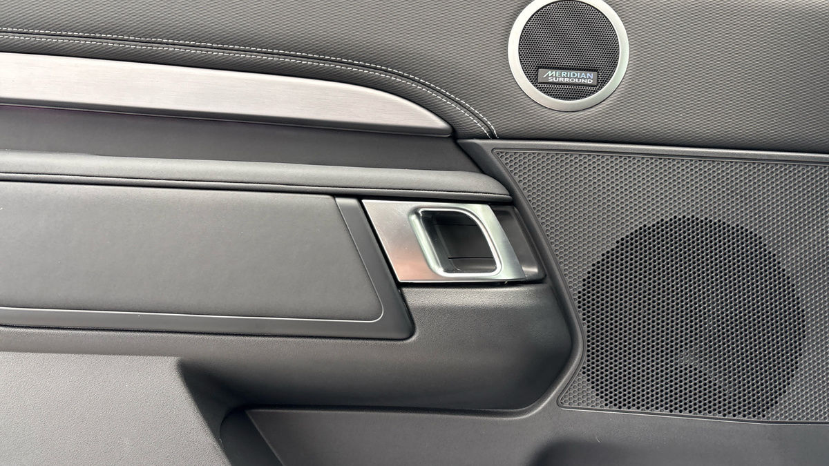 Land Rover Discovery Image 19