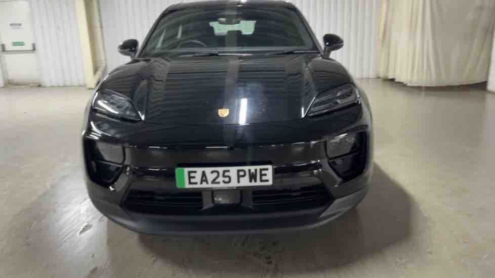 More views of Porsche Macan