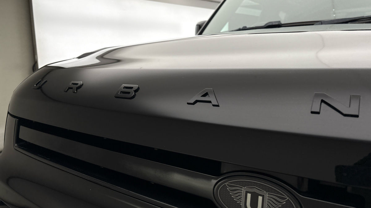 Land Rover Defender 90 Urban Image 24