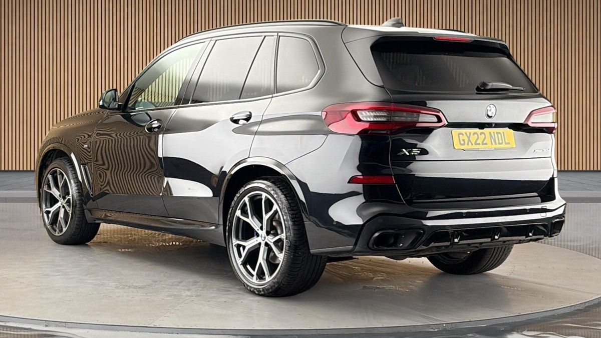 BMW X5 Image 2