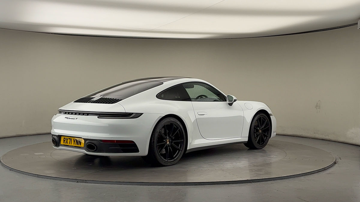 Porsche 911 Image 21