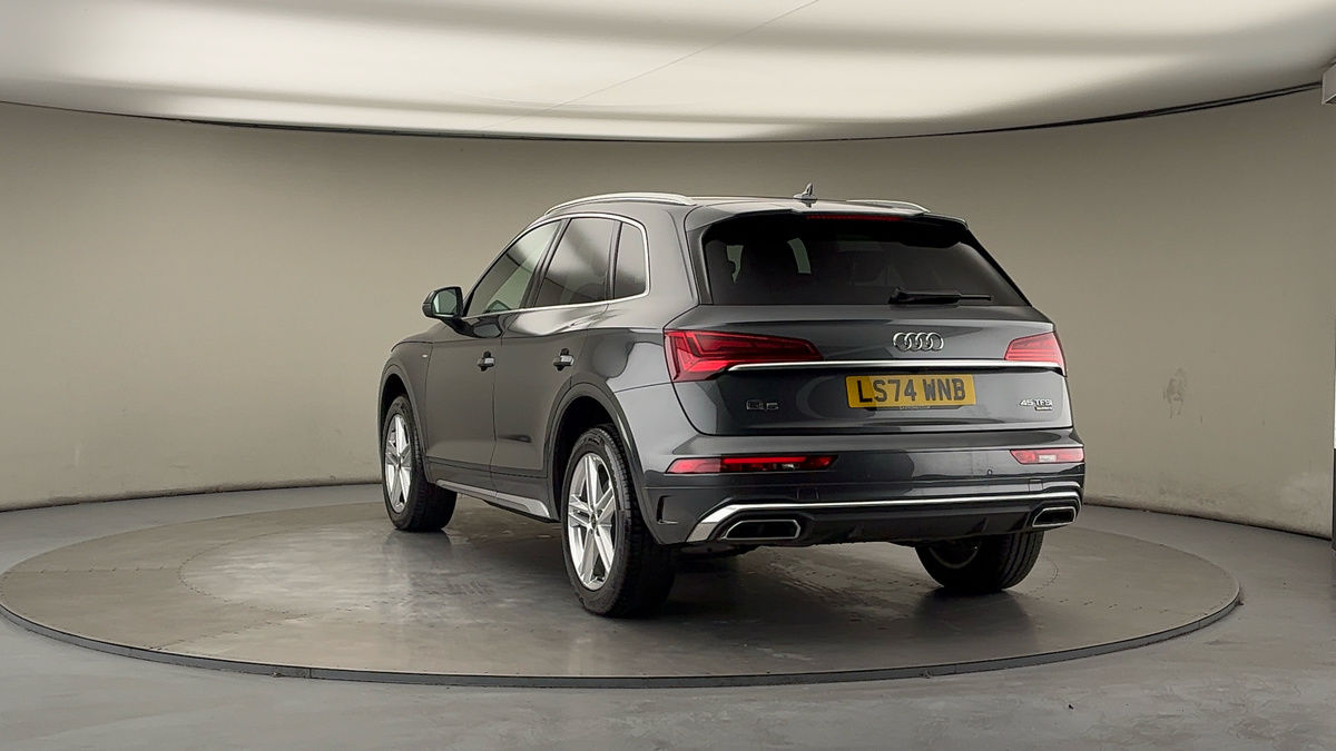 More views of Audi Q5