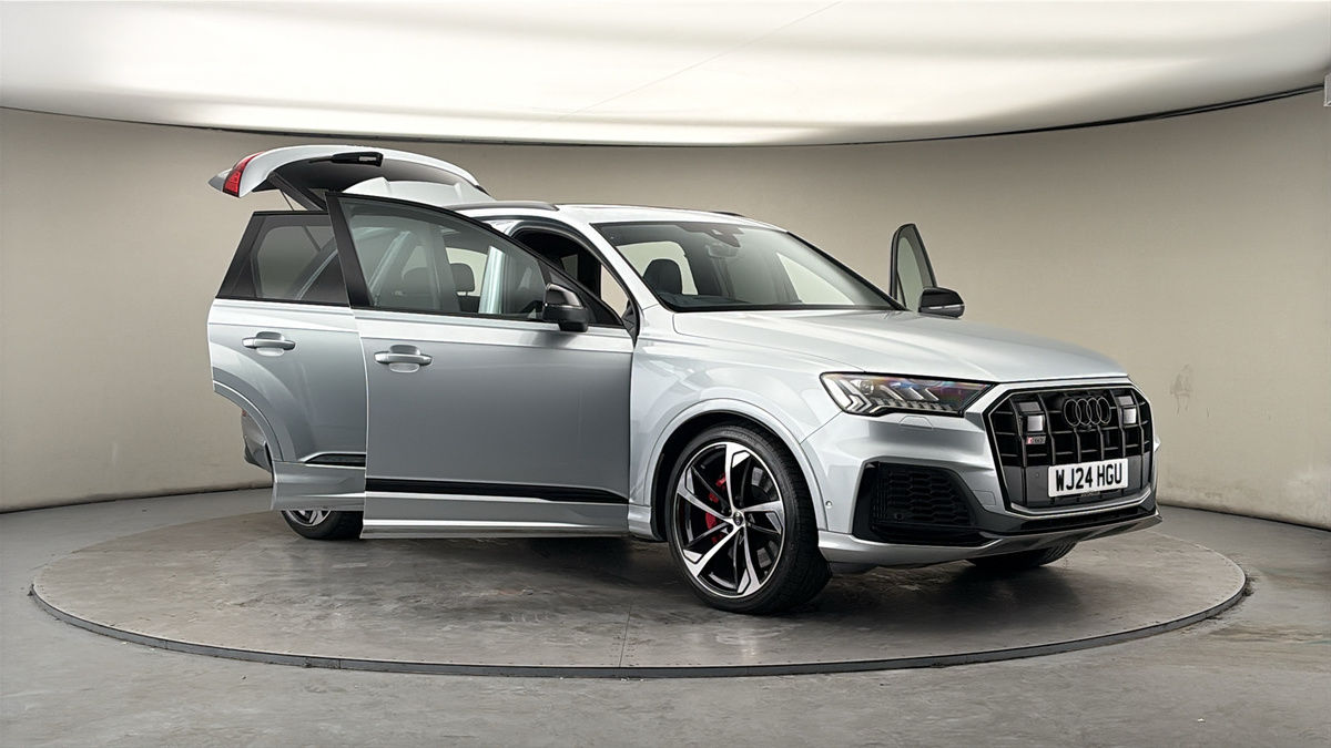 More views of Audi SQ7