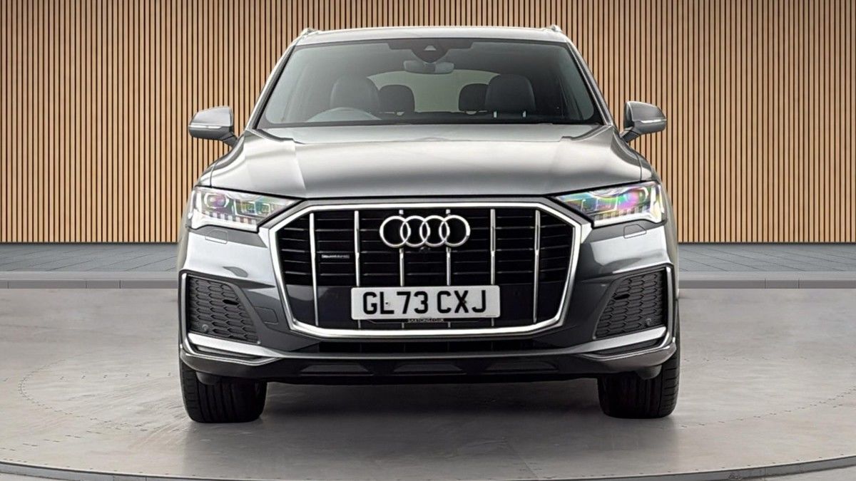 Audi Q7 Image 3