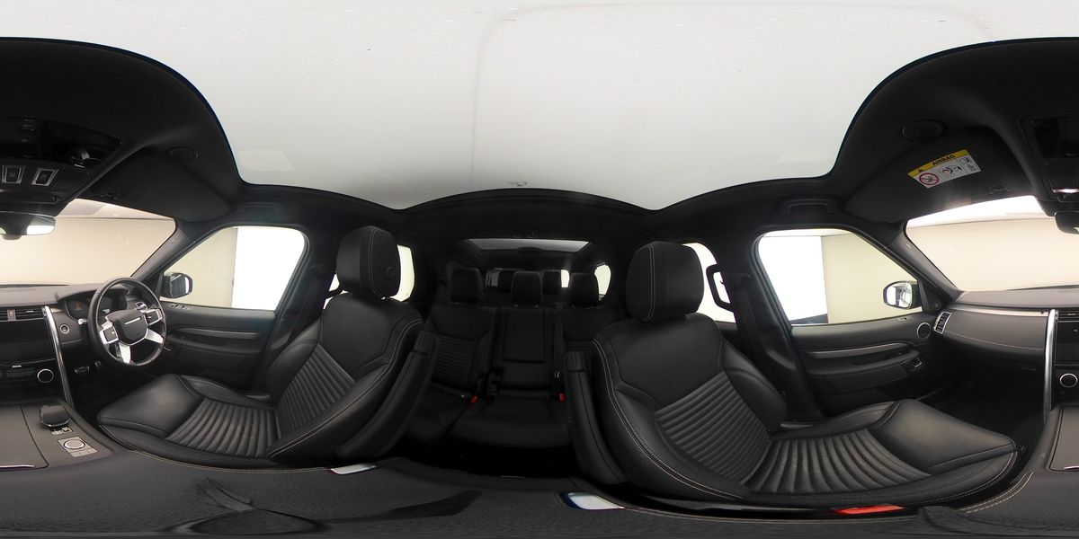 More views of Land Rover Discovery