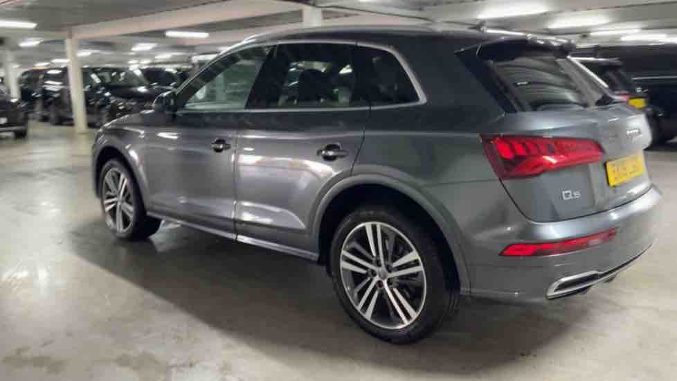 More views of Audi Q5
