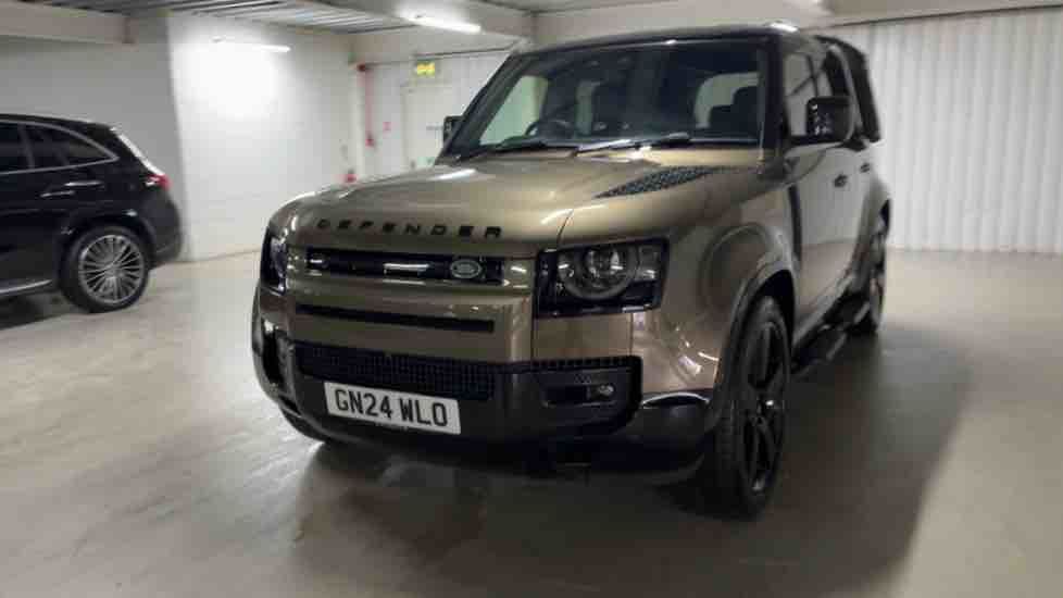 More views of Land Rover Defender 110