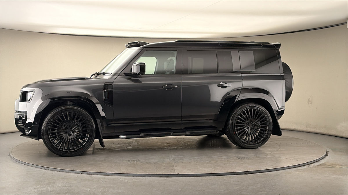 More views of Land Rover Defender 110