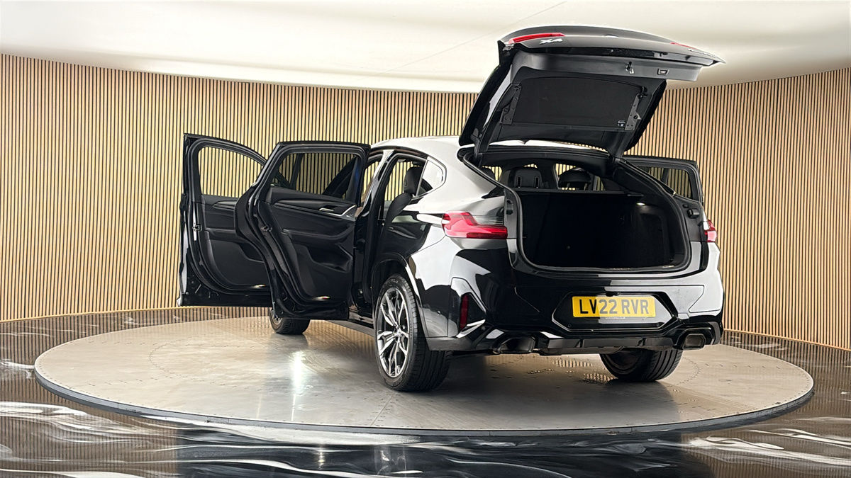 More views of BMW X4