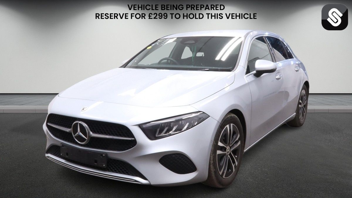 Mercedes-Benz A Class Image 2