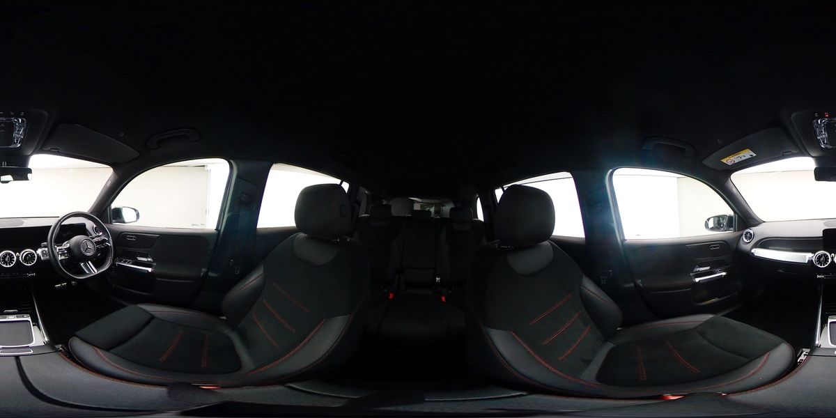 More views of Mercedes-Benz GLB