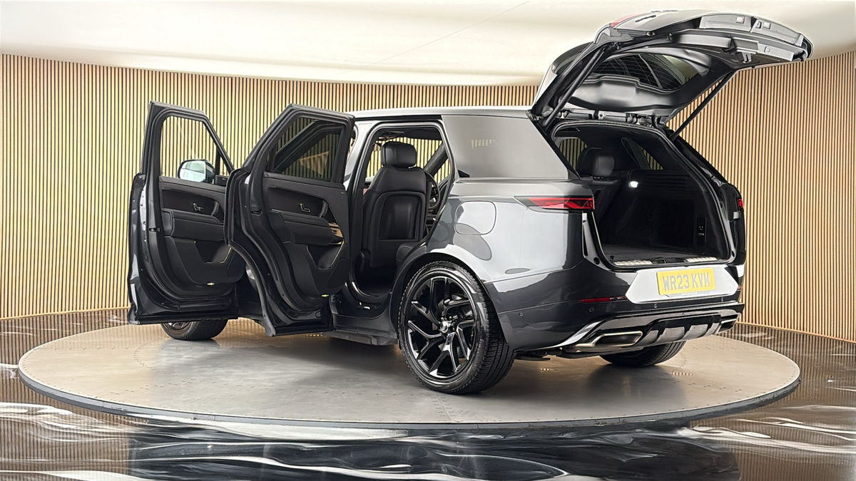 More views of Land Rover Range Rover Sport