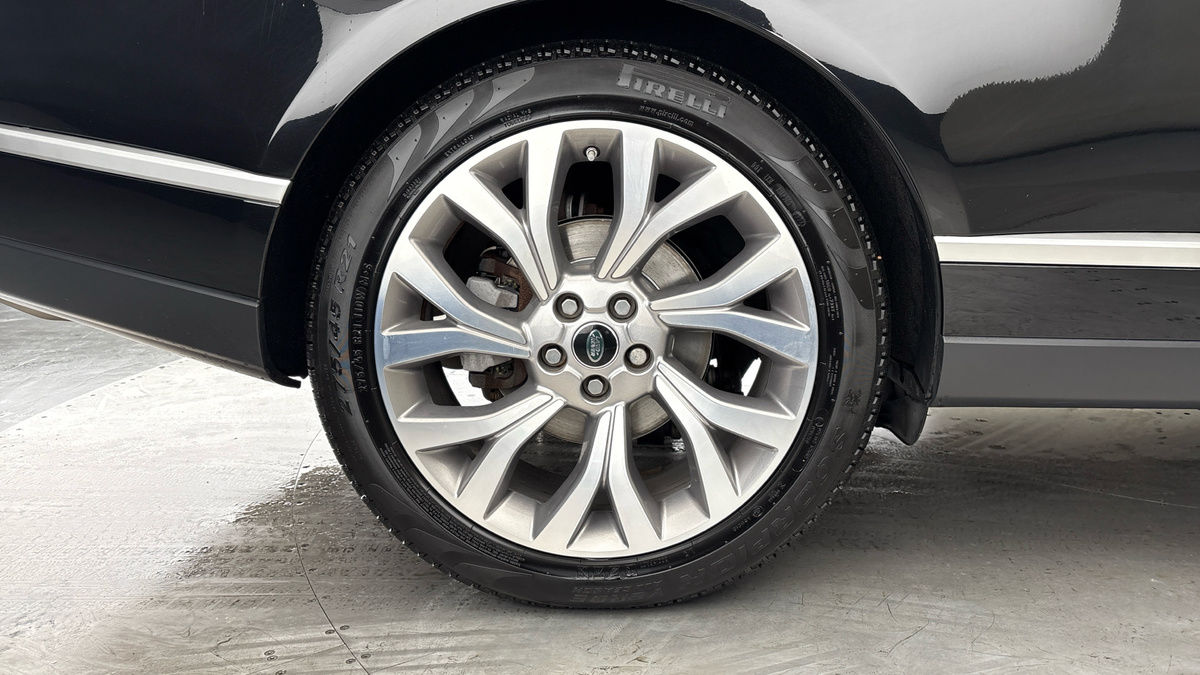 Land Rover Range Rover Image 10