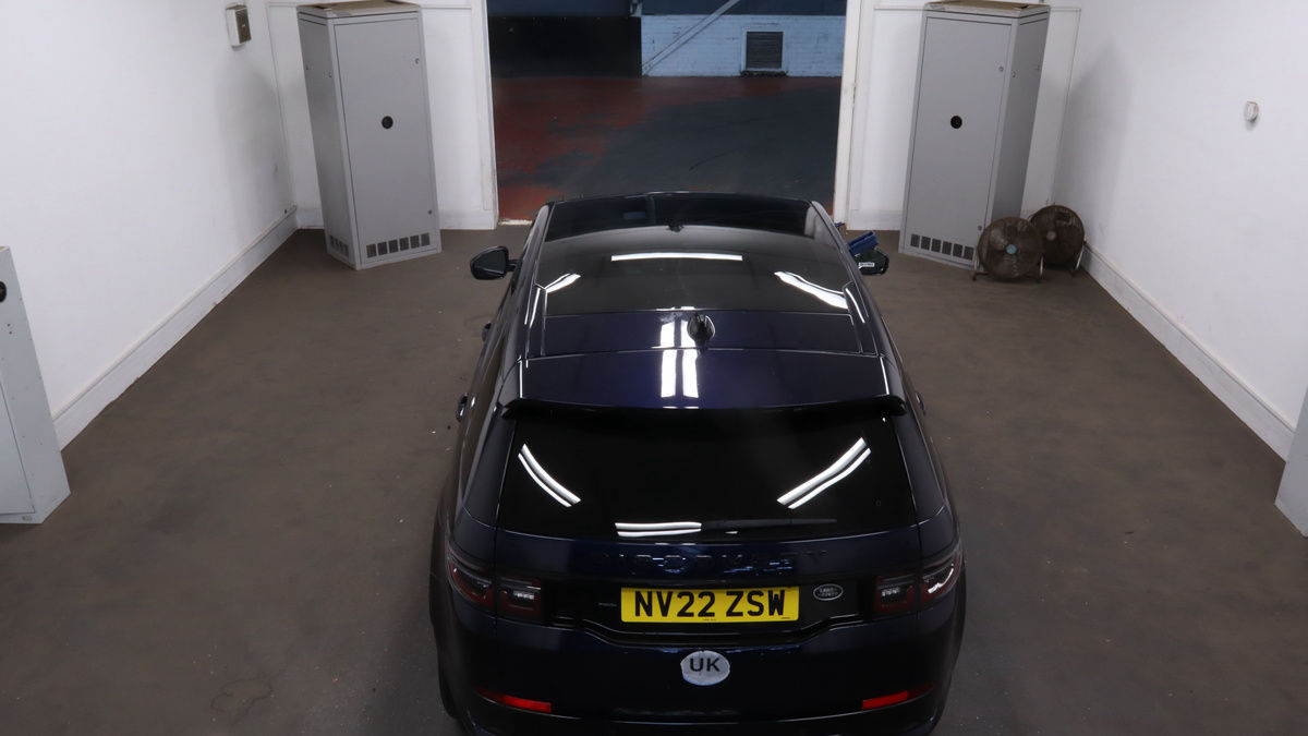 Land Rover Discovery Sport Image 8