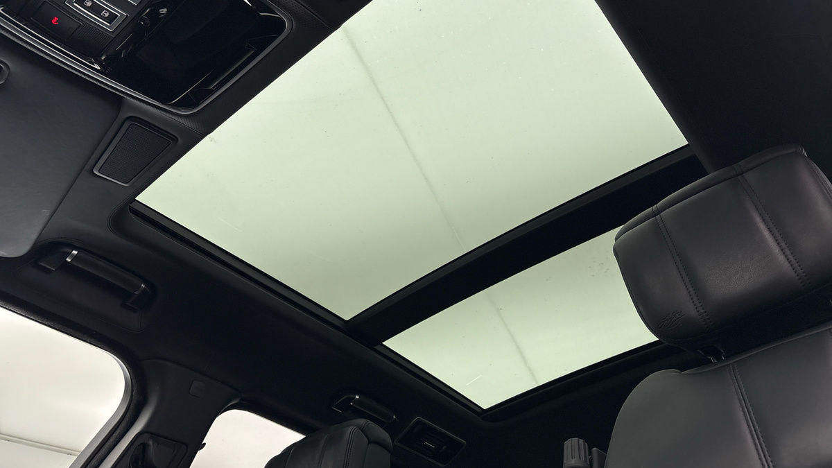 Land Rover Range Rover Image 6