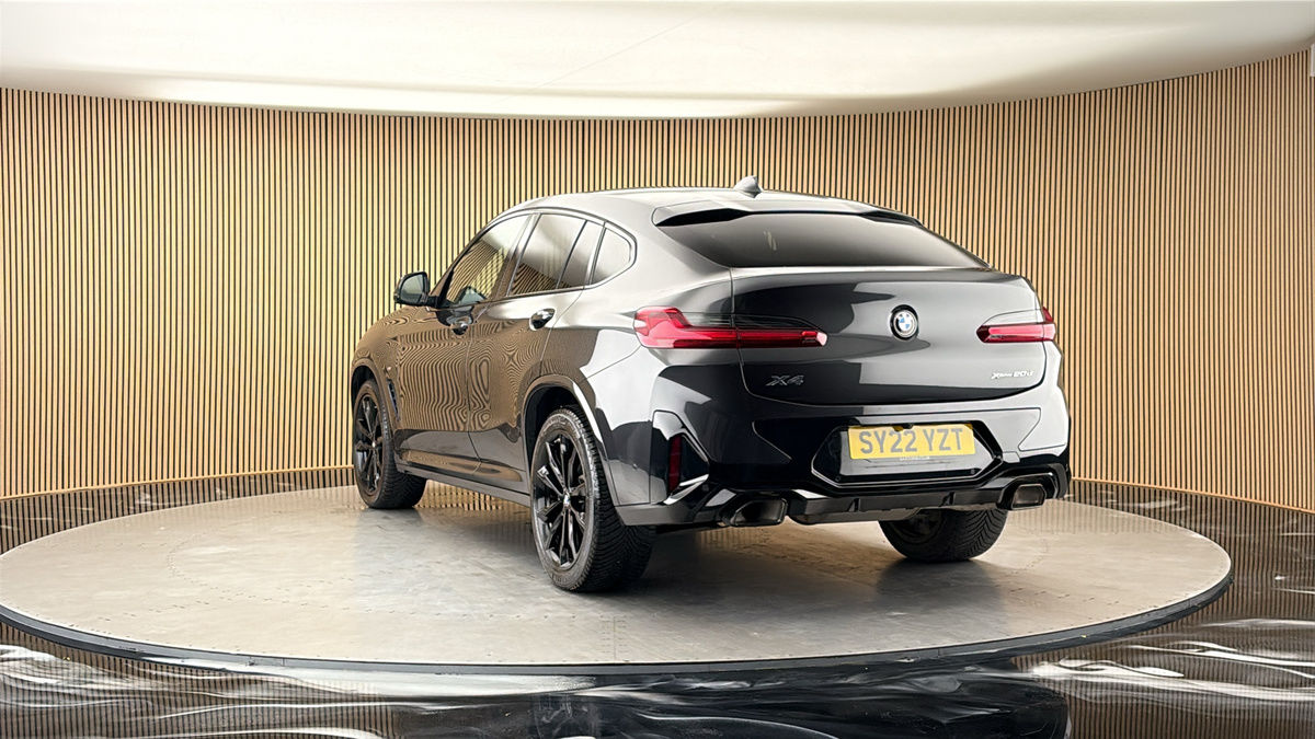 More views of BMW X4