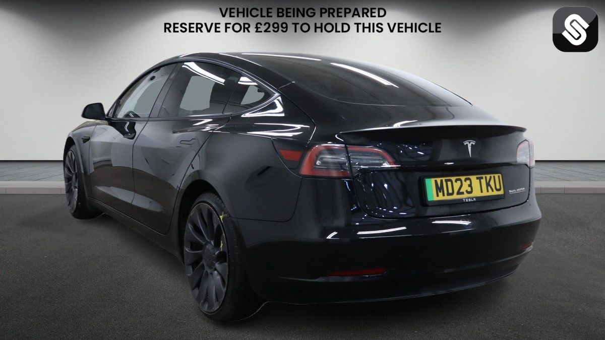Tesla Model 3 Image 3