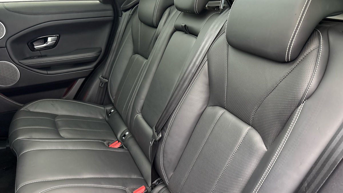 Land Rover Range Rover Evoque Image 32