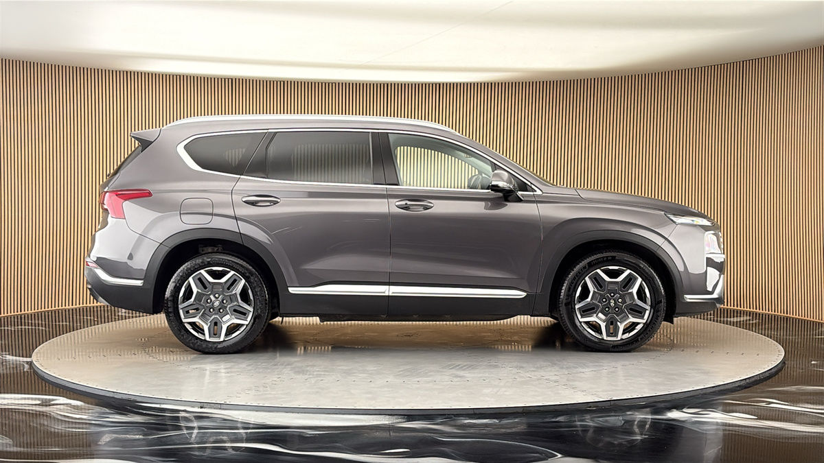 Hyundai Santa Fe Image 16