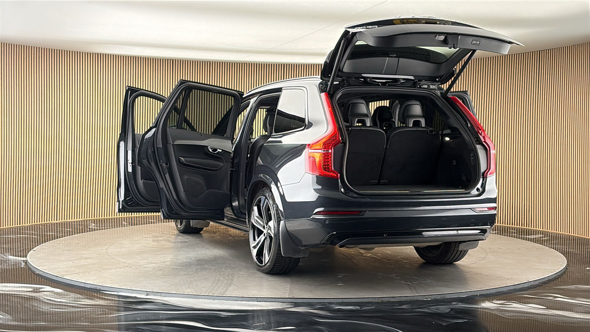 More views of Volvo XC90