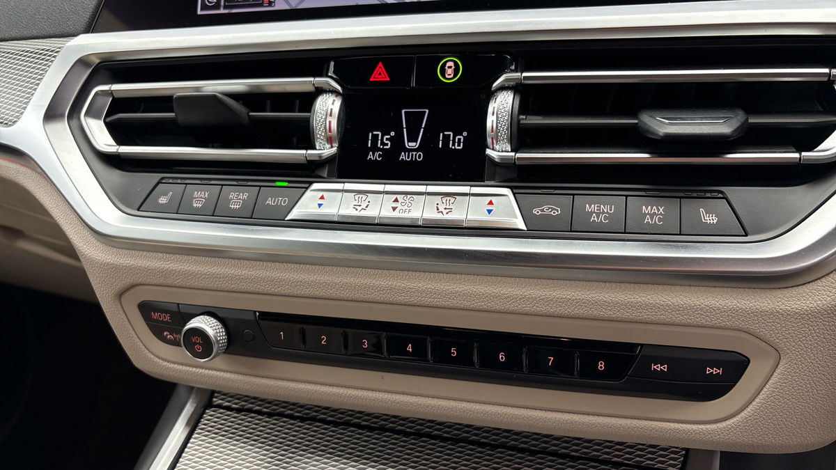 BMW 3 Series Image 6