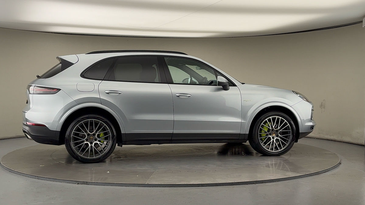 More views of Porsche Cayenne