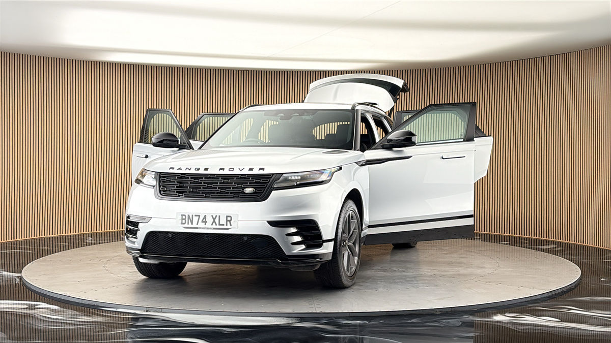 More views of Land Rover Range Rover Velar