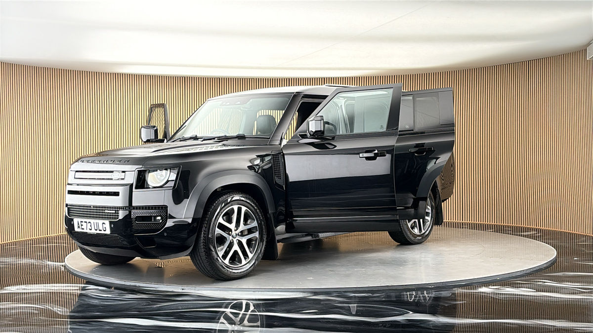 More views of Land Rover Defender 130