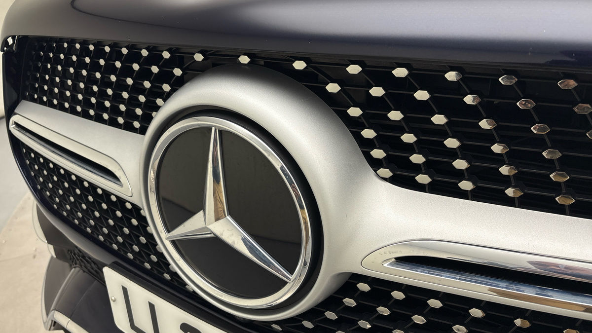 Mercedes-Benz GLE Image 24