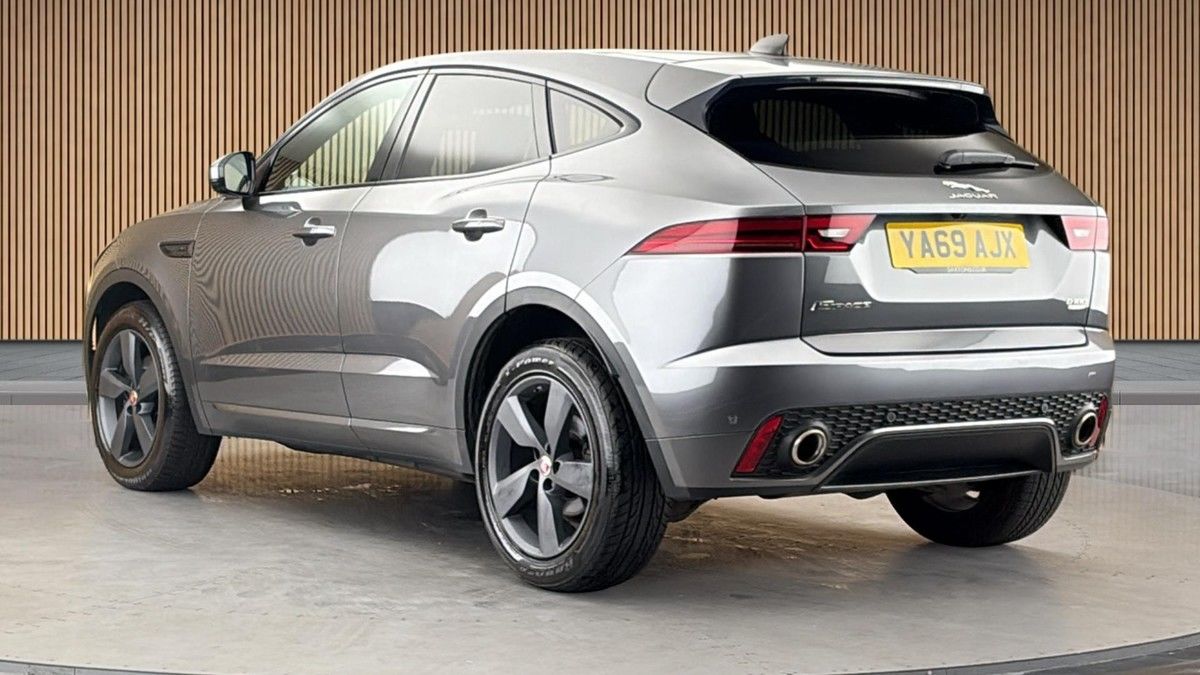 Jaguar E-PACE Image 2