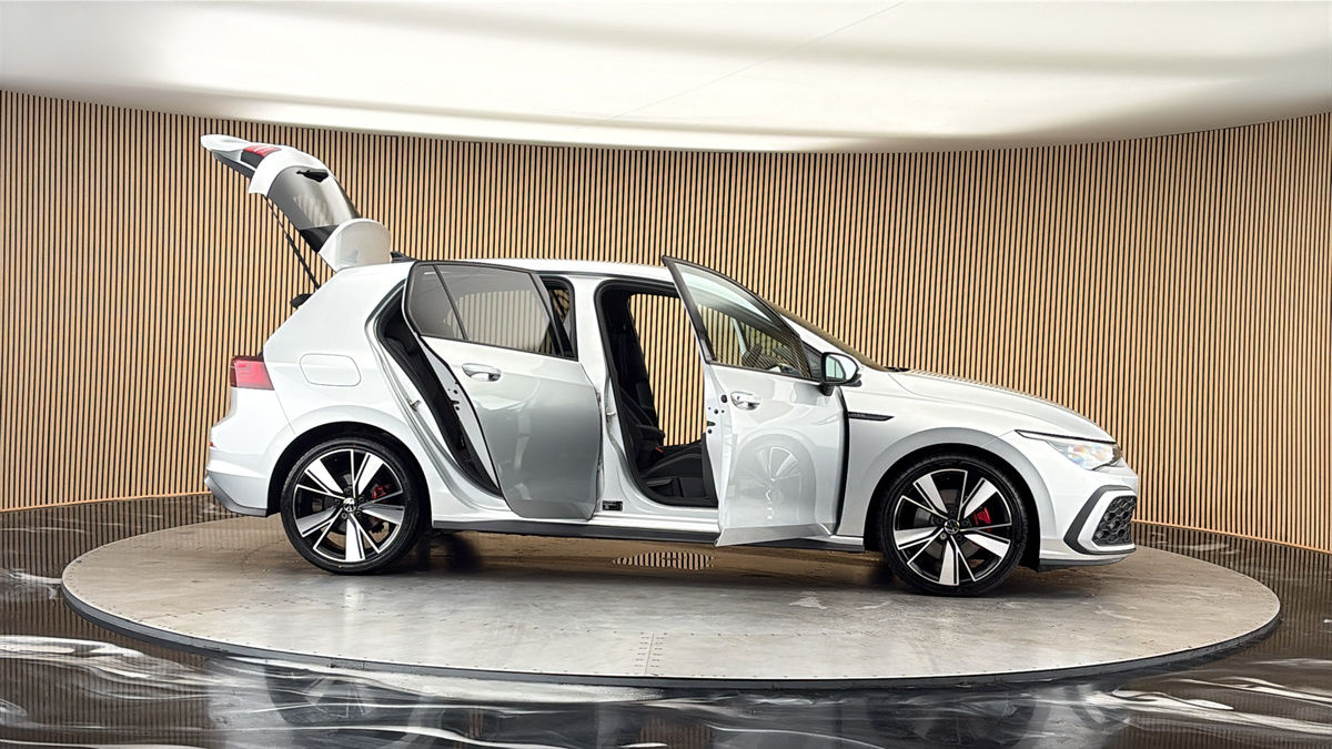 More views of Volkswagen Golf