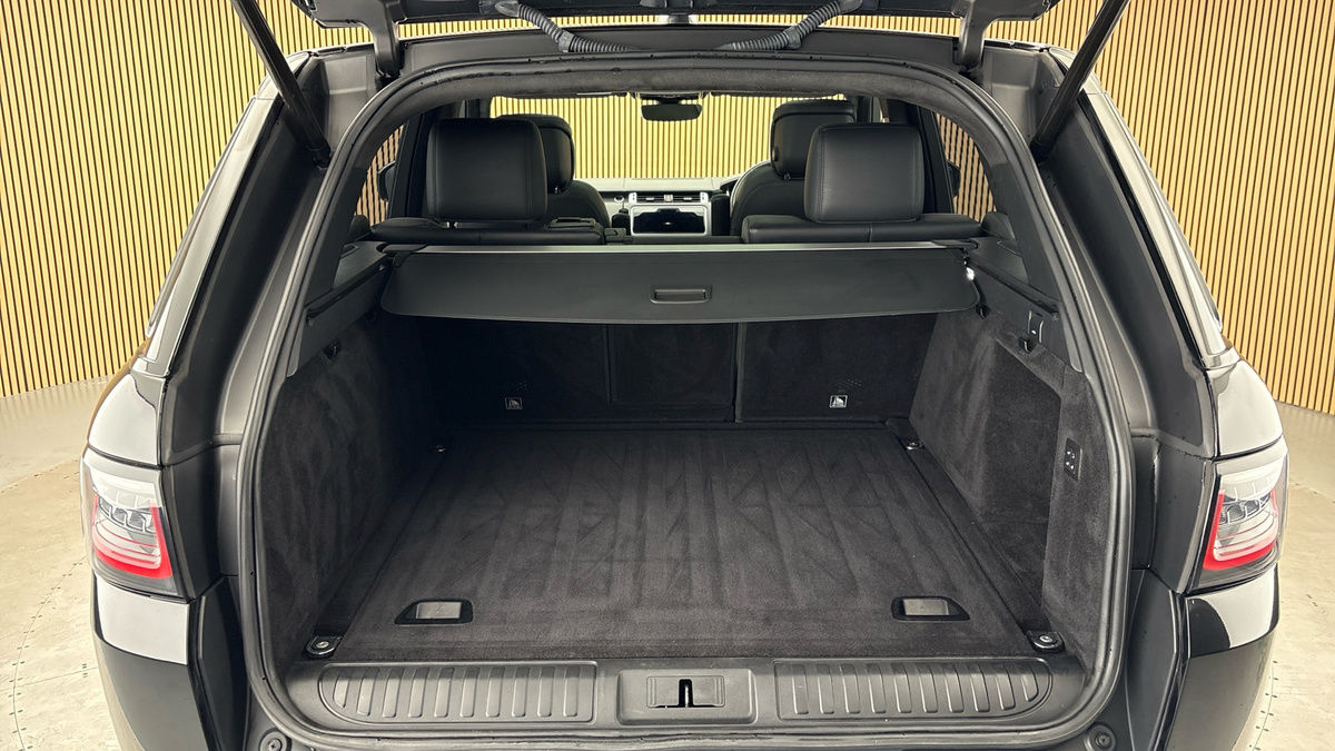 Land Rover Range Rover Sport Image 11