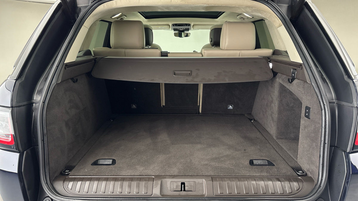 Land Rover Range Rover Sport Image 11
