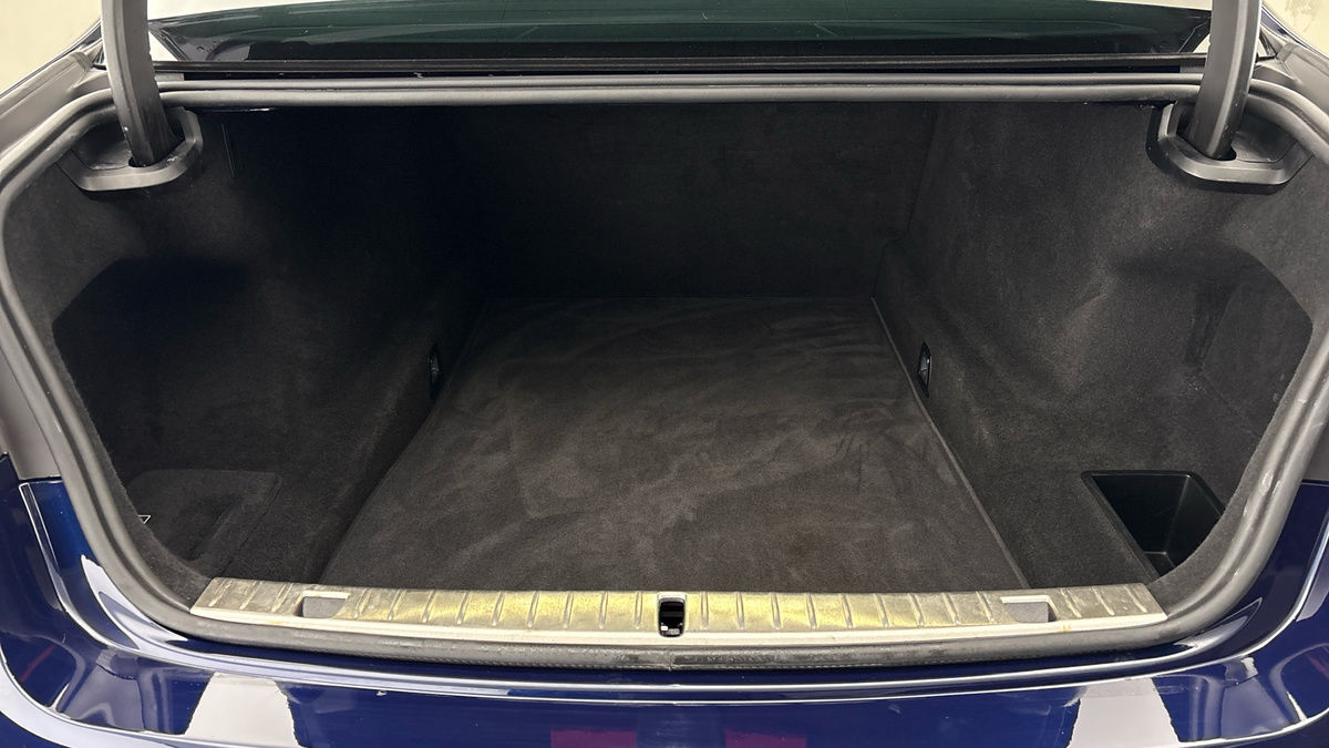 BMW 7 Series Image 11